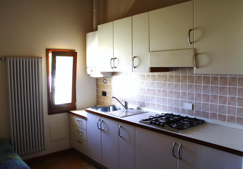 Готель Bed&Wine Неґрар Номер фото